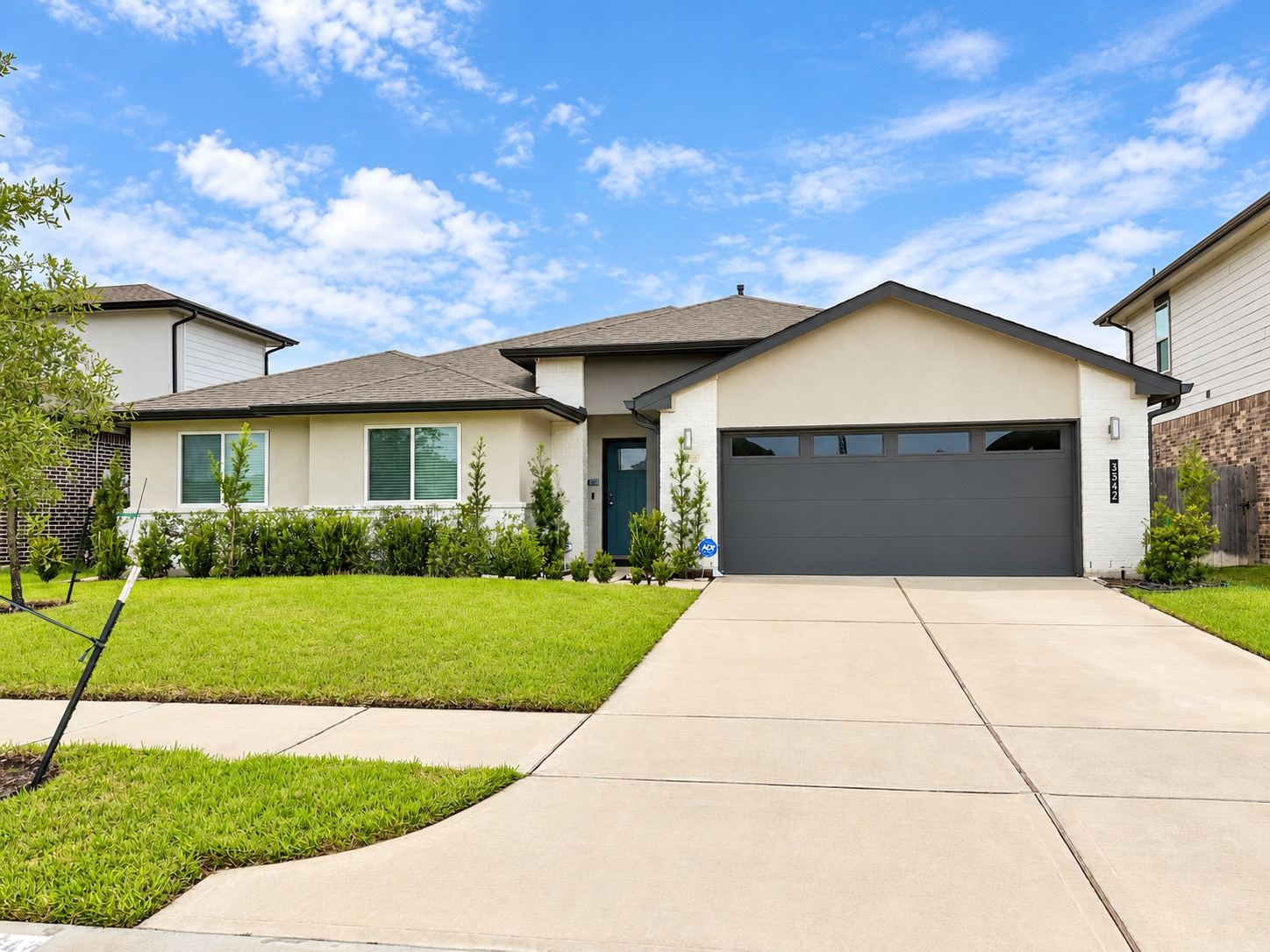 Single family at 3542 Finn Landing Lane, Missouri City, TX, 5 bed, 3 bath